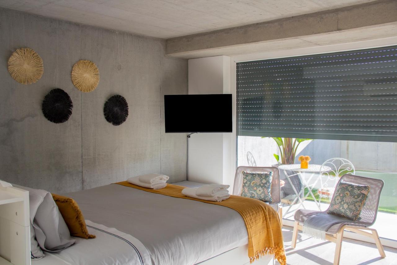 Casa Das Falcoeiras - Estudio Com Terraco Privado 阿威罗 外观 照片